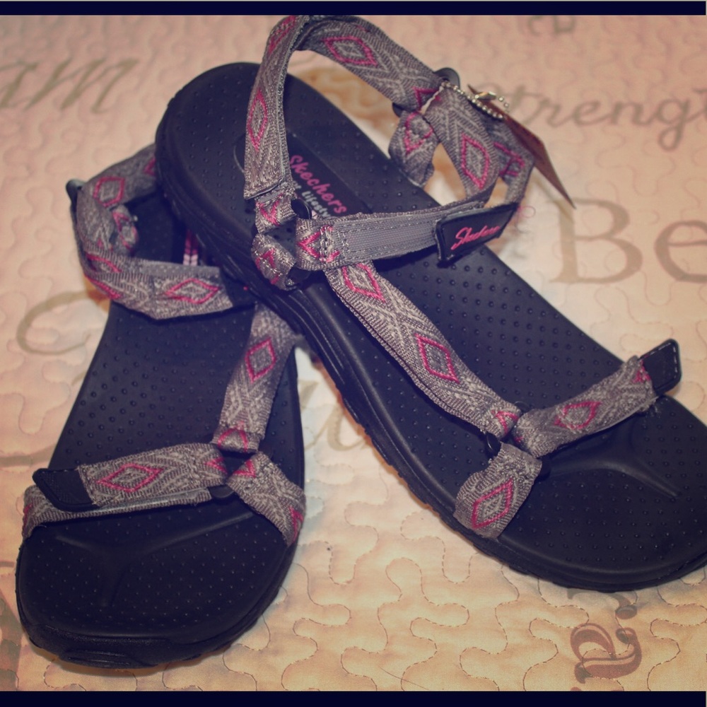 Sketchers “Reggaes” Sandals Size 10